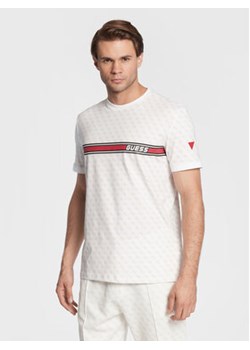 Guess T-Shirt Jamey Z2BI09 J1314 Biały Regular Fit ze sklepu MODIVO w kategorii T-shirty męskie - zdjęcie 168639649