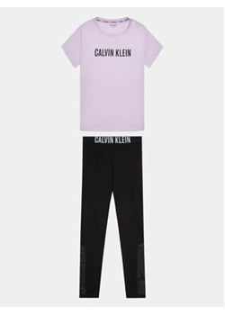 Calvin Klein Underwear Piżama G80G800630 Różowy Regular Fit ze sklepu MODIVO w kategorii Piżamy dziecięce - zdjęcie 168639716