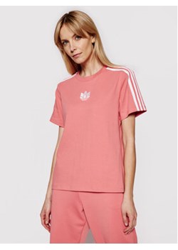 adidas T-Shirt adicolor 3D Trefoil GN6702 Różowy Loose Fit ze sklepu MODIVO w kategorii Bluzki damskie - zdjęcie 168642186
