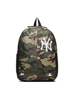 New Era Plecak New York Yankees Logo Navy Camo Backpack 60356999 Khaki ze sklepu MODIVO w kategorii Plecaki dla dzieci - zdjęcie 168643158
