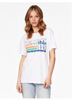 Gina Tricot T-Shirt Ellie 84280 Biały Relaxed Fit ze sklepu MODIVO w kategorii Bluzki damskie - zdjęcie 168646958