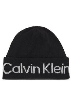 Calvin Klein Czapka Logo Reverso Tonal Beanie K60K611151 Czarny ze sklepu MODIVO w kategorii Czapki zimowe damskie - zdjęcie 168647218