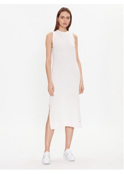 Tommy Hilfiger Sukienka dzianinowa Woven WW0WW38553 Biały Regular Fit ze sklepu MODIVO w kategorii Sukienki - zdjęcie 168649716