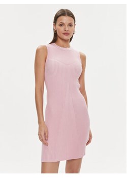 Guess Sukienka codzienna Allie W4RK20 Z2YN2 Różowy Bodycon Fit ze sklepu MODIVO w kategorii Sukienki - zdjęcie 168649868