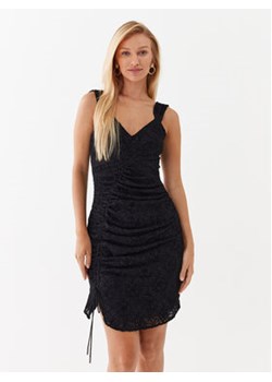 Guess Sukienka koktajlowa W3YK68 KBU40 Czarny Slim Fit ze sklepu MODIVO w kategorii Sukienki - zdjęcie 168651698