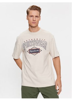 Reebok T-Shirt Sporting Goods IM1507 Beżowy Regular Fit ze sklepu MODIVO w kategorii T-shirty męskie - zdjęcie 168654898