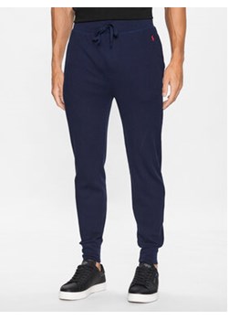 Polo Ralph Lauren Spodnie dresowe 714899616002 Granatowy Regular Fit ze sklepu MODIVO w kategorii Piżamy męskie - zdjęcie 168657237