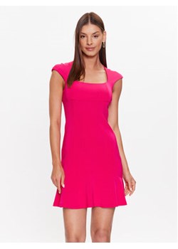 Pinko Sukienka codzienna 100923 A04I Różowy Slim Fit ze sklepu MODIVO w kategorii Sukienki - zdjęcie 168658775