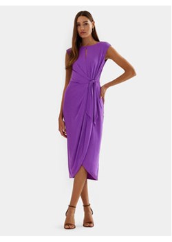 Lauren Ralph Lauren Sukienka koktajlowa 250925939002 Fioletowy Regular Fit ze sklepu MODIVO w kategorii Sukienki - zdjęcie 168659705
