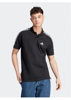 adidas Polo Essentials Piqué Embroidered Small Logo 3-Stripes Polo Shirt IC9310 Czarny Regular Fit ze sklepu MODIVO w kategorii T-shirty męskie - zdjęcie 168661276