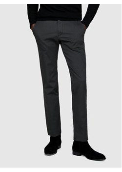 Sisley Spodnie materiałowe 4QUXSF02X Szary Slim Fit ze sklepu MODIVO w kategorii Spodnie męskie - zdjęcie 168669049