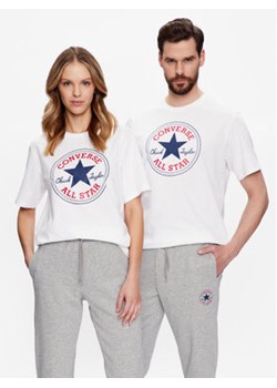 Converse T-Shirt Unisex Go To All Star Patch 10025459-A03 Biały Standard Fit ze sklepu MODIVO w kategorii Bluzki damskie - zdjęcie 168669318