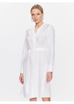 Calvin Klein Sukienka koszulowa K20K205245 Biały Regular Fit ze sklepu MODIVO w kategorii Sukienki - zdjęcie 168669415