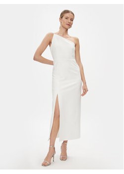 YAS Sukienka koktajlowa Izzie 26032133 Biały Regular Fit ze sklepu MODIVO w kategorii Sukienki - zdjęcie 168669556