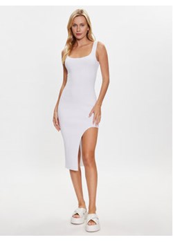 Kontatto Sukienka codzienna 3M9040 Biały Slim Fit ze sklepu MODIVO w kategorii Sukienki - zdjęcie 168671245