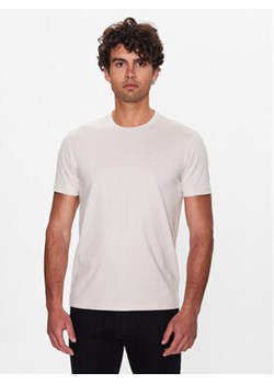 Calvin Klein T-Shirt Smooth K10K110589 Beżowy Regular Fit ze sklepu MODIVO w kategorii T-shirty męskie - zdjęcie 168675379