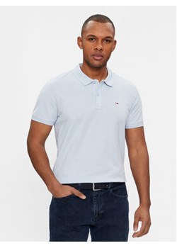 Tommy Jeans Polo DM0DM18312 Niebieski Slim Fit ze sklepu MODIVO w kategorii T-shirty męskie - zdjęcie 168676196