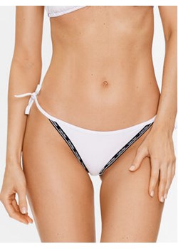Calvin Klein Swimwear Dół od bikini KW0KW01992 Biały ze sklepu MODIVO w kategorii Stroje kąpielowe - zdjęcie 168676368
