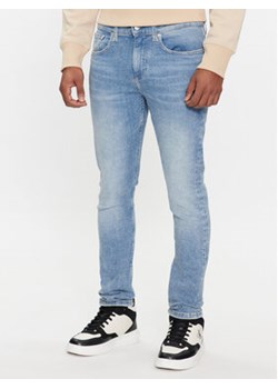 Calvin Klein Jeans Jeansy J30J324585 Niebieski Skinny Fit ze sklepu MODIVO w kategorii Jeansy męskie - zdjęcie 168677018
