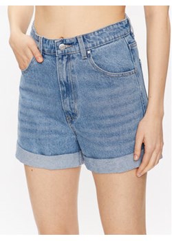 Edited Szorty jeansowe EDT6803001 Niebieski Loose Fit ze sklepu MODIVO w kategorii Szorty - zdjęcie 168680659