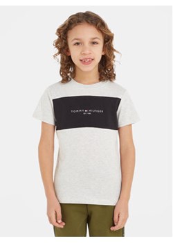 Tommy Hilfiger T-Shirt Colorblock KB0KB08552 M Szary Regular Fit ze sklepu MODIVO w kategorii T-shirty chłopięce - zdjęcie 168682509