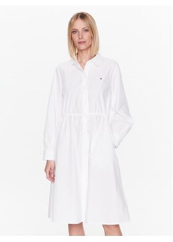 Tommy Hilfiger Sukienka koszulowa WW0WW39196 Biały Regular Fit ze sklepu MODIVO w kategorii Sukienki - zdjęcie 168683937