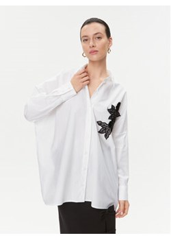 Dixie Koszula CEIQPID Biały Regular Fit ze sklepu MODIVO w kategorii Koszule damskie - zdjęcie 168687519