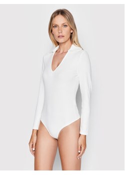 Glamorous Body TM0618 Biały Slim Fit ze sklepu MODIVO w kategorii Bluzki damskie - zdjęcie 168688245