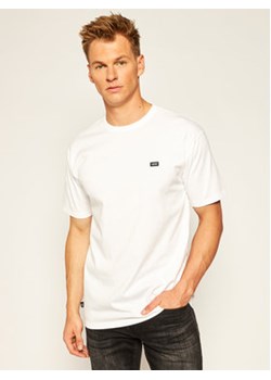 Vans T-Shirt Mn Off The Wall Cl VN0A49R7 Biały Regular Fit ze sklepu MODIVO w kategorii T-shirty męskie - zdjęcie 168688405