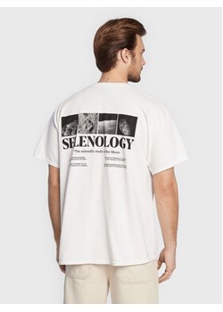 BDG Urban Outfitters T-Shirt 76134451 Biały Relaxed Fit ze sklepu MODIVO w kategorii T-shirty męskie - zdjęcie 168690827