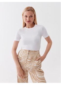Calvin Klein T-Shirt K20K205903 Biały Regular Fit ze sklepu MODIVO w kategorii Bluzki damskie - zdjęcie 168691615
