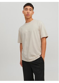 Jack&Jones T-Shirt Joshua 12228237 Beżowy Standard Fit ze sklepu MODIVO w kategorii T-shirty męskie - zdjęcie 168692016