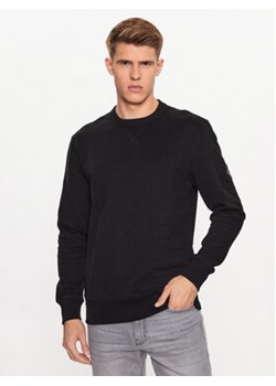 Calvin Klein Jeans Bluza J30J323426 Czarny Regular Fit ze sklepu MODIVO w kategorii Bluzy męskie - zdjęcie 168694226
