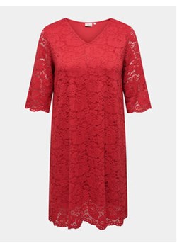 ONLY Carmakoma Sukienka koktajlowa Summer 15309315 Czerwony Regular Fit ze sklepu MODIVO w kategorii Sukienki - zdjęcie 168697125