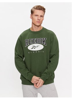 Reebok Bluza Archive Essentials IM1530 Zielony Regular Fit ze sklepu MODIVO w kategorii Bluzy męskie - zdjęcie 168698608