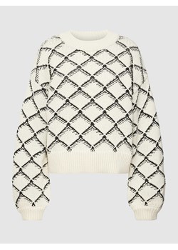 Sweter krótki z dzianiny ze wzorem na całej powierzchni model ‘OLIVIA’ ze sklepu Peek&Cloppenburg  w kategorii Swetry damskie - zdjęcie 168702635