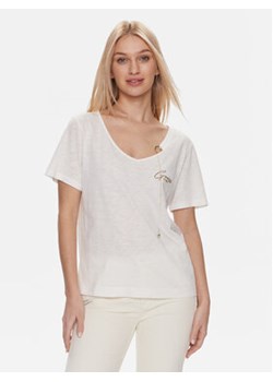 Guess T-Shirt W4RI31 KC340 Biały Regular Fit ze sklepu MODIVO w kategorii Bluzki damskie - zdjęcie 168716009