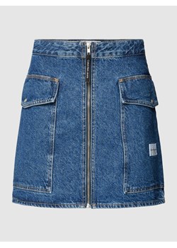 Spódnica jeansowa z naszywką z logo ze sklepu Peek&Cloppenburg  w kategorii Spódnice - zdjęcie 168719497