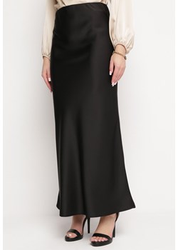 Czarna Satynowa Spódnica Maxi Shapas ze sklepu Born2be Odzież w kategorii Spódnice - zdjęcie 168730557