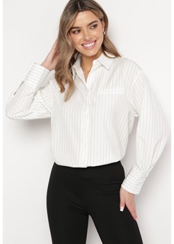 Biała Klasyczna Koszula w Paski z Kieszonką Falini ze sklepu Born2be Odzież w kategorii Koszule damskie - zdjęcie 168730695
