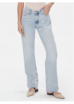 Calvin Klein Jeans Jeansy J20J223302 Niebieski Straight Fit ze sklepu MODIVO w kategorii Jeansy damskie - zdjęcie 168747195