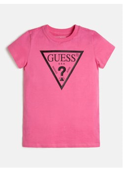 Guess T-Shirt J73I56 K8HM0 Różowy Regular Fit ze sklepu MODIVO w kategorii Bluzki dziewczęce - zdjęcie 168748028