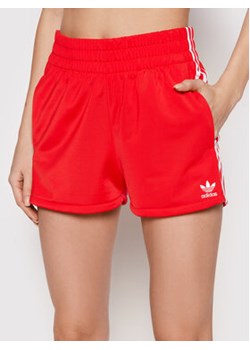 adidas Szorty sportowe 3-Stripes HE9495 Czerwony Regular Fit ze sklepu MODIVO w kategorii Szorty - zdjęcie 168748138