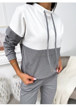 Biało-Szary Komplet ze sklepu ModnaKiecka.pl w kategorii Dresy damskie - zdjęcie 168749079