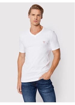 Guess T-Shirt M2YI37 I3Z11 Biały Slim Fit ze sklepu MODIVO w kategorii T-shirty męskie - zdjęcie 168754828