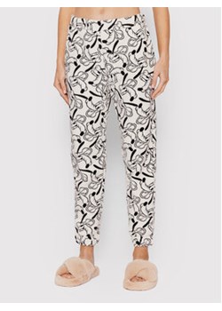 United Colors Of Benetton Spodnie piżamowe DISNEY 3TWW3F001 Biały Regular Fit ze sklepu MODIVO w kategorii Piżamy damskie - zdjęcie 168773177