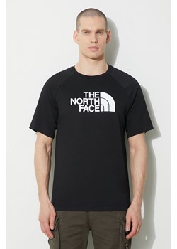 The North Face t-shirt bawełniany M S/S Raglan Easy Tee męski kolor czarny z nadrukiem NF0A87N7JK31 ze sklepu ANSWEAR.com w kategorii T-shirty męskie - zdjęcie 168775649