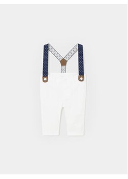 Mayoral Spodnie materiałowe 1536 Biały Regular Fit ze sklepu MODIVO w kategorii Ubranka do chrztu - zdjęcie 168788317