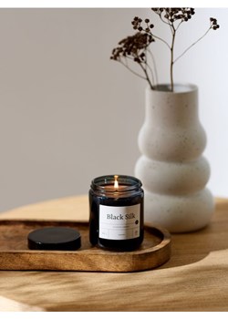 Sinsay - Świeca zapachowa Black Silk - czarny ze sklepu Sinsay w kategorii Świece i dyfuzory - zdjęcie 168798489