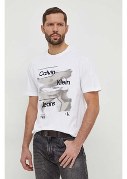 Calvin Klein Jeans t-shirt bawełniany męski kolor biały z nadrukiem ze sklepu ANSWEAR.com w kategorii T-shirty męskie - zdjęcie 168813547